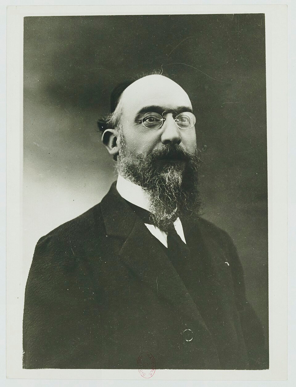 Portrait of Erik Satie, photograph by Studio Hamelle, circa 1910